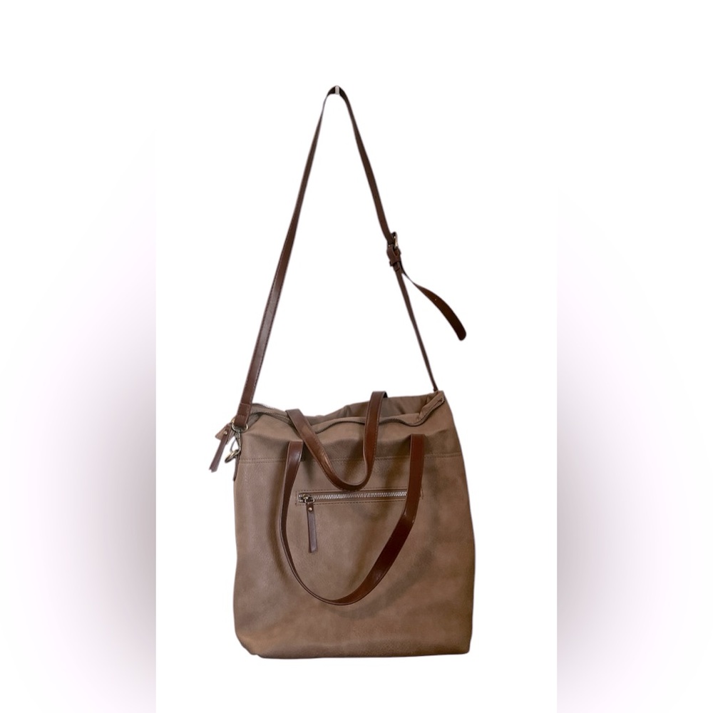 Sasha and Sofi Vegan Leather Addison Tote in Cream . Great condition.